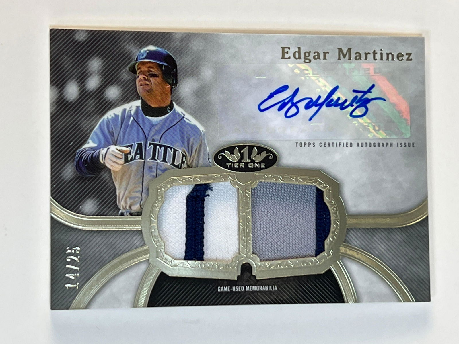 2020 Topps Tier one Edgar Martinez Auto + Dual Relic Card #14/25 (1 of 8)