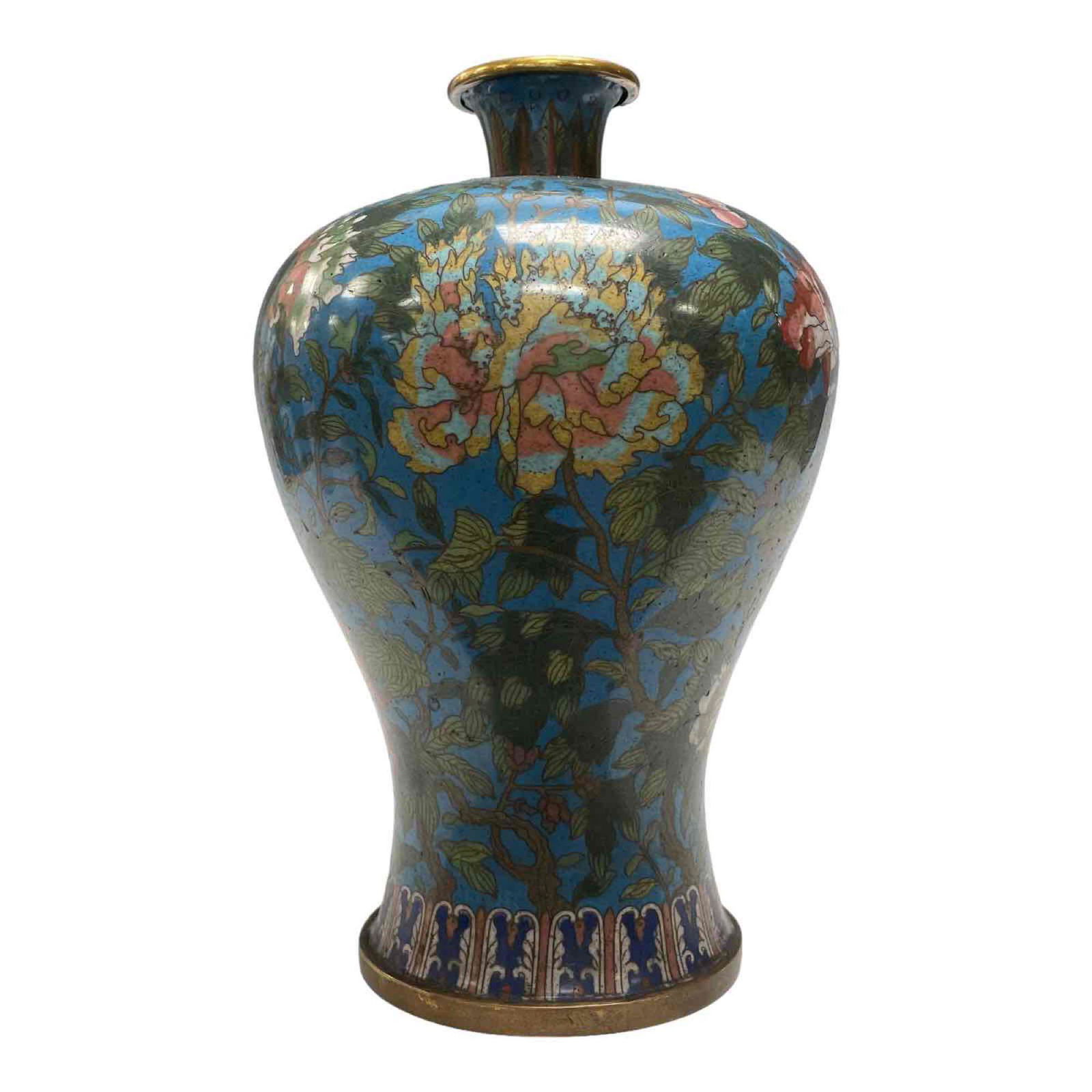 A Fine Early Chinese Cloisonne Meiping Vase (1 of 18)