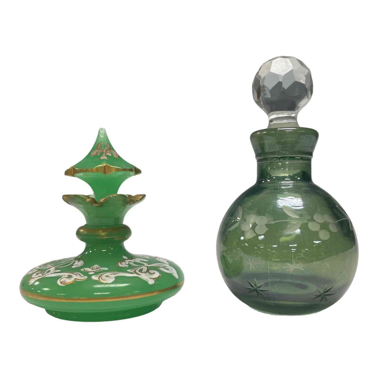 Two Vintage Ladies Perfume Decanter Bottles (1 of 19)