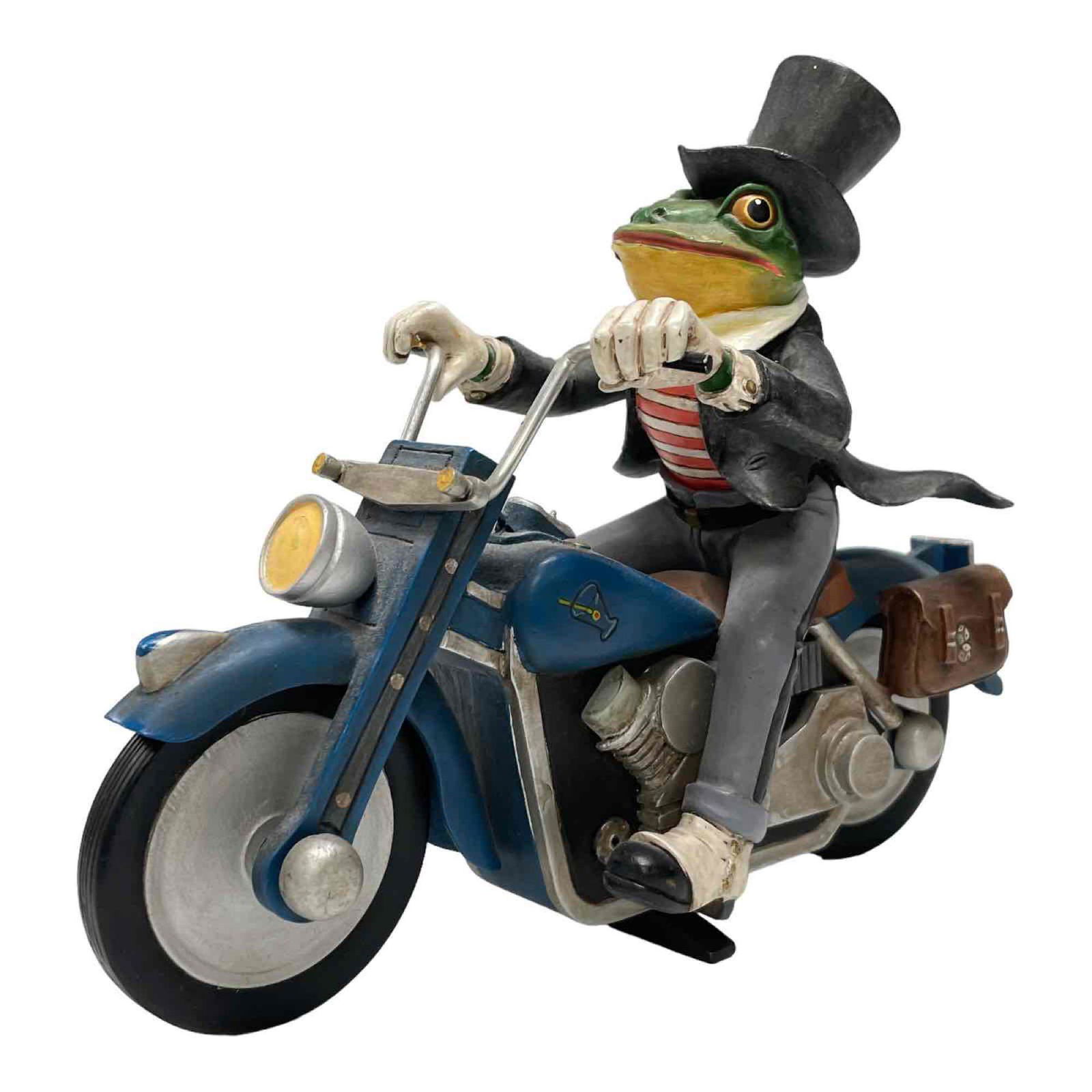 Robert Shields High Roller Frog on Motorcycle (1 of 16)