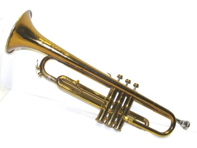 Collegiate Frank Holton Trumpet Ca. 1928-1942: Marked: Frank Holton Co. Elkhorn, Wis. With case and mouth piece. 19'' Long. With original used case. an entry level horn. Serial 13469. Condition overall good some wear to finish, very minor small di
