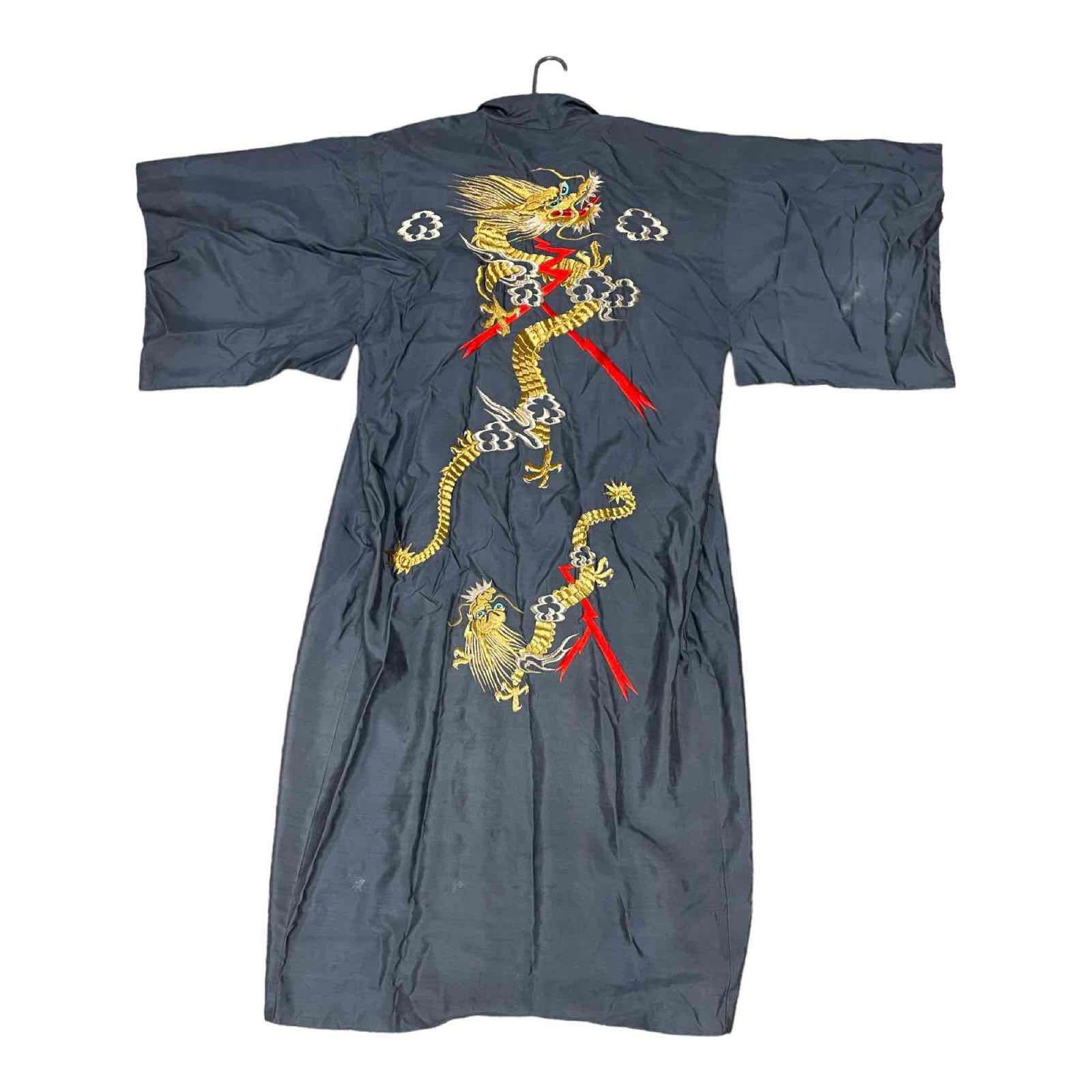 Vintage Japanese Dragon Motif Kimono Robe (1 of 20)