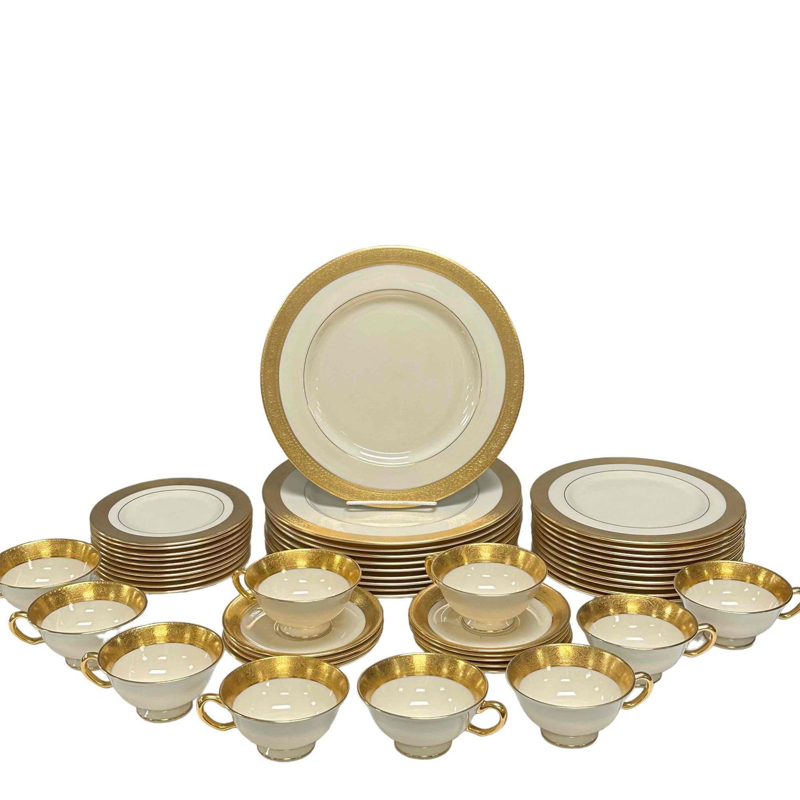 Lenox Westchester Gilt decorated Dinner Service (1 of 19)