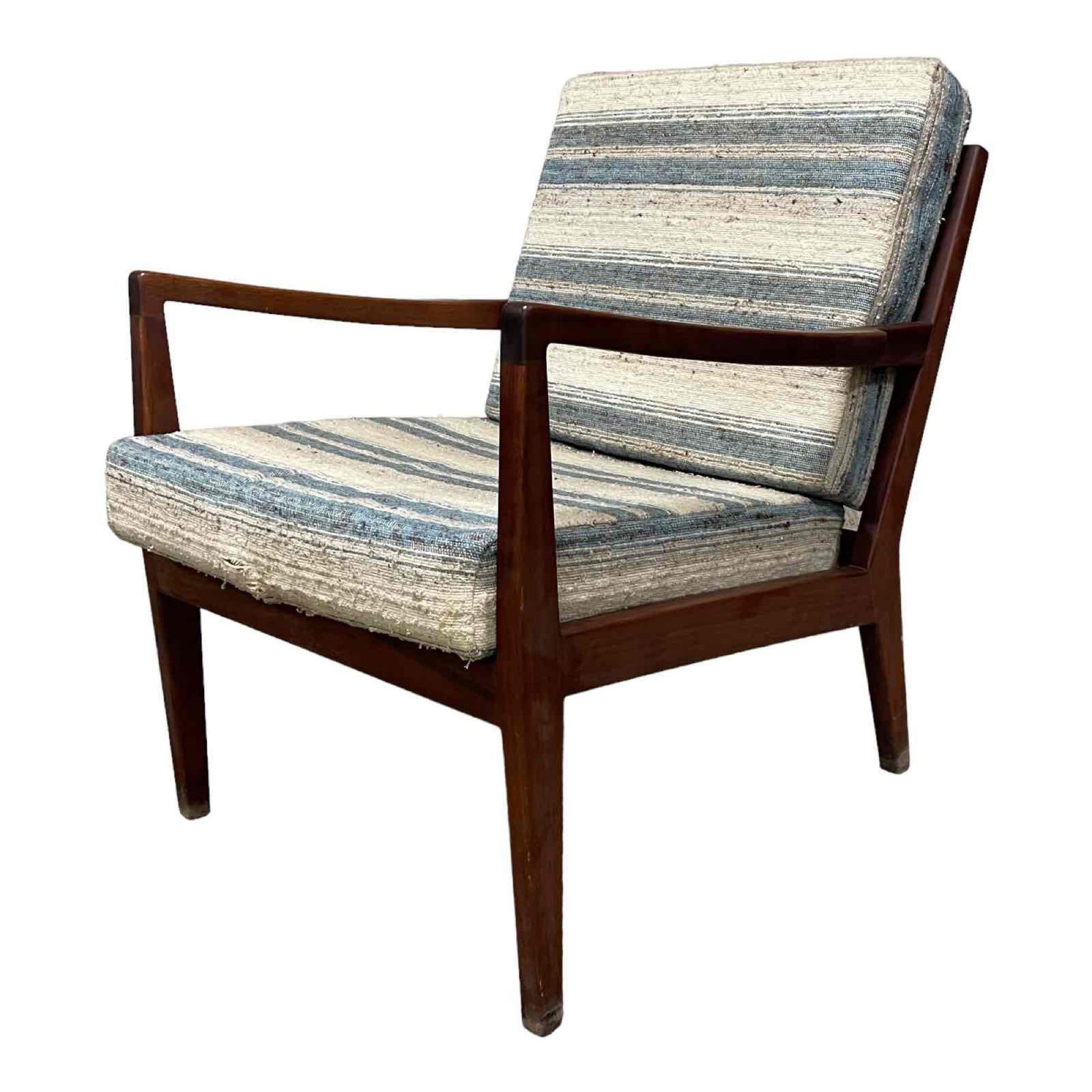 Danish Mid Century Modern Arm Lounge Chair (1 of 17)