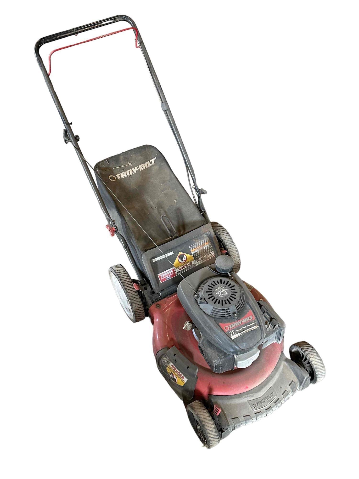 21 inch Troy Bilt Push Mower (1 of 11)
