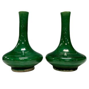 RARE - Early Chinese Bottle Vases: A fine pair of Early Chinese long bottle neck vases on pedestal stand. Originally purchased from Christie's Auction House in the April 17th, 1984 sale, lot number 104 as shown by the label. The