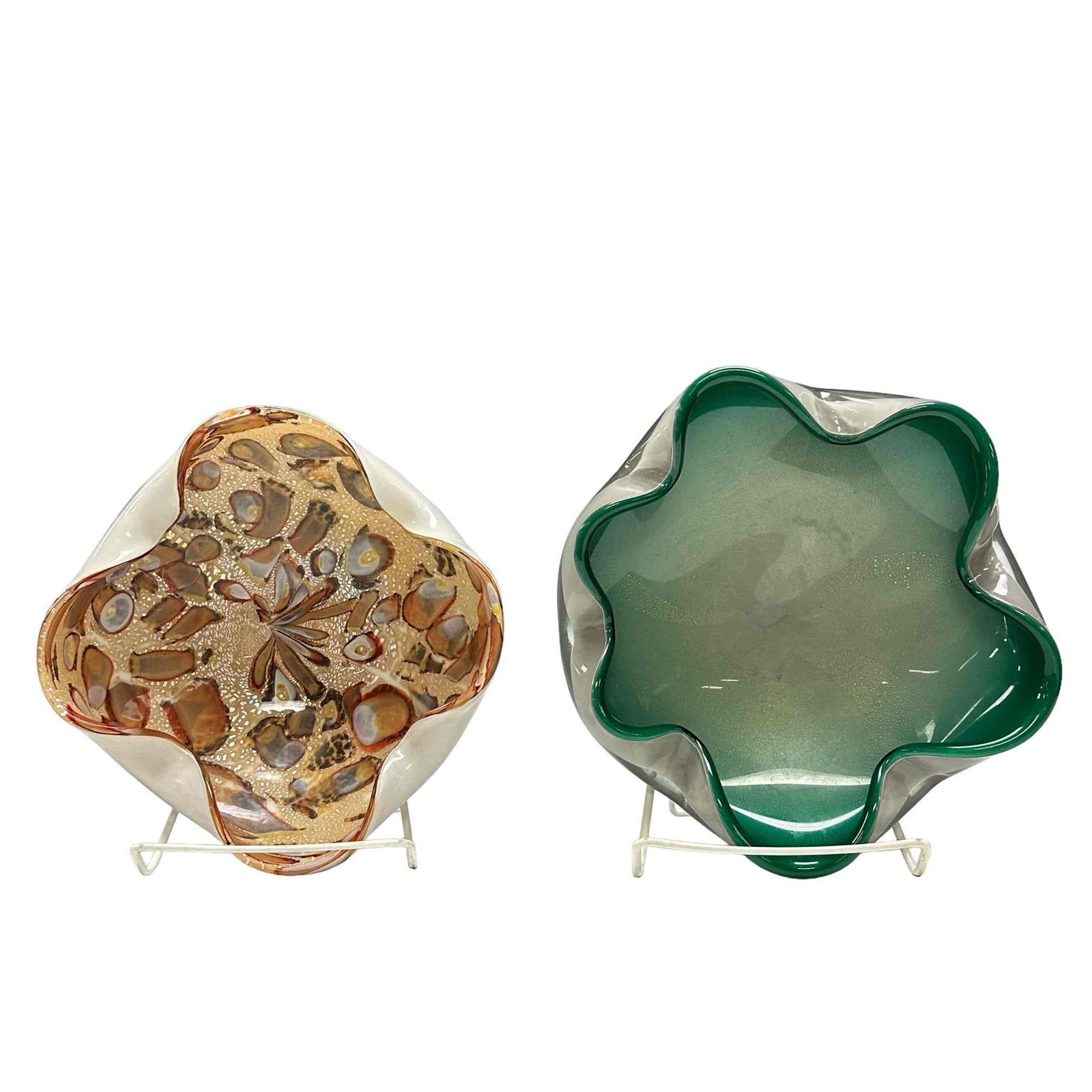 Two Venetian Murano Art Glass Bowls (1 of 15)