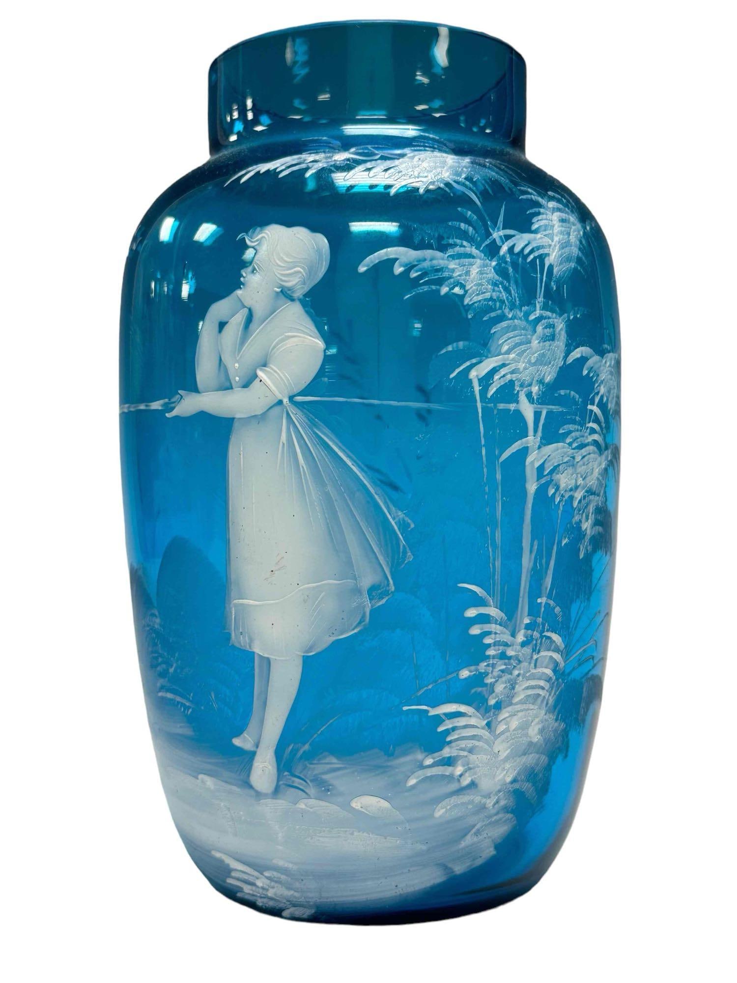 Mary Gregory American Cameo Art Glass Vase (1 of 14)