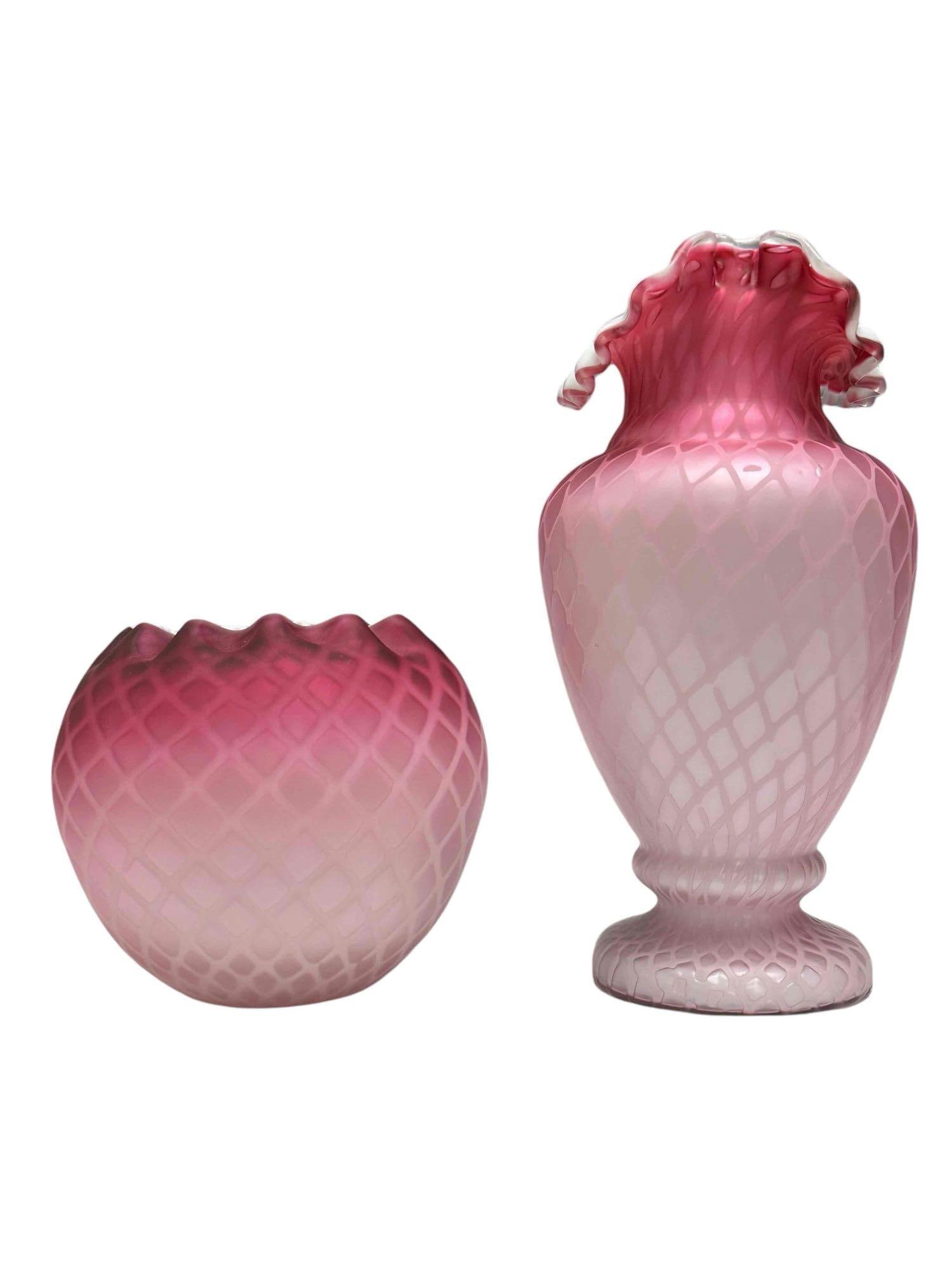 Two (2) Pink Diamonf Quilted Satin Art Glass Vase and Rose Bowl (1 of 17)