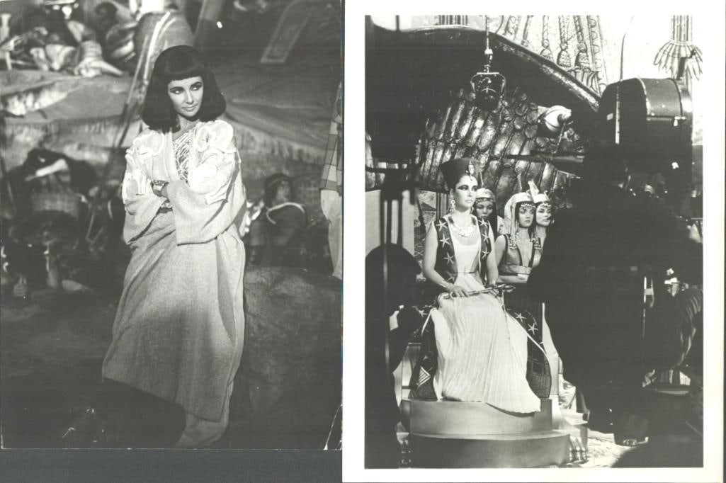 Elizabeth Taylor - Cleopatra - original candid stills (1 of 7)