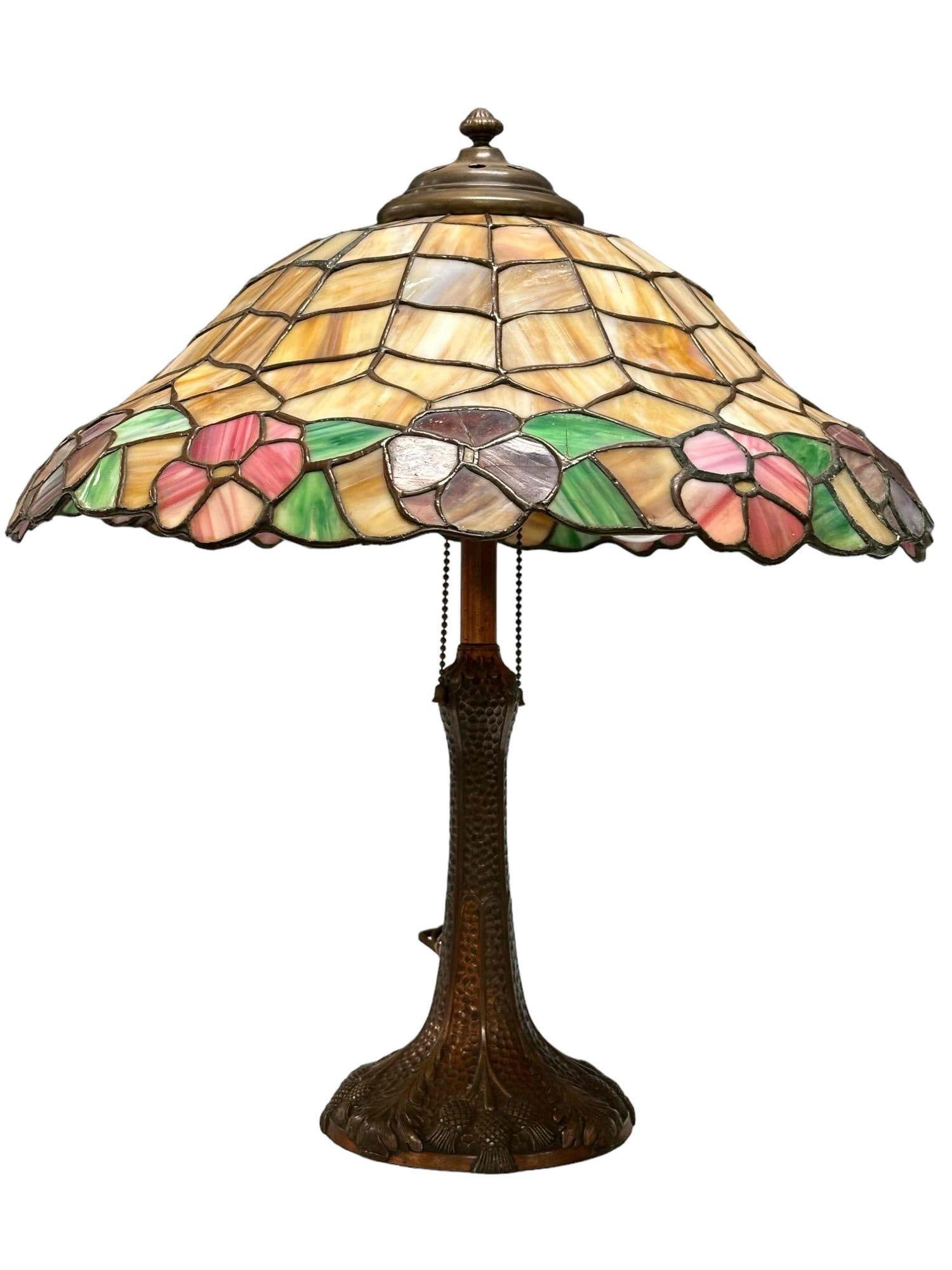 Early 20th C. Arts and Crafts Leaded Glass table Lamp (1 of 18)