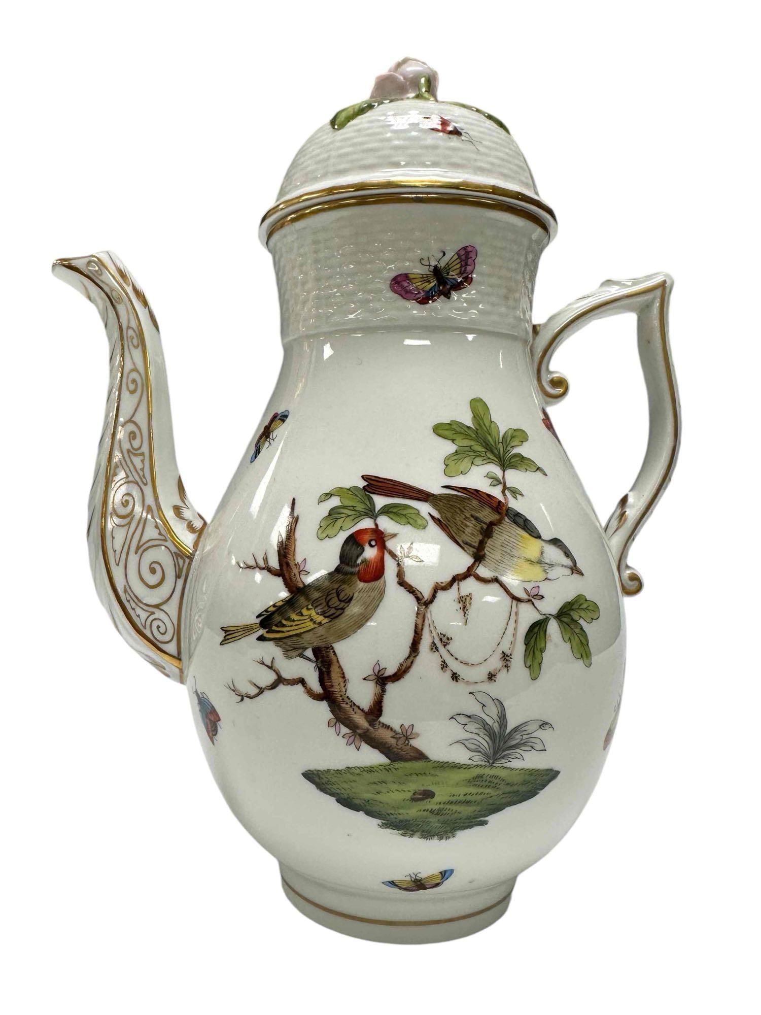 HEREND Rothschild Bird Teapot - 10in Tall (1 of 20)