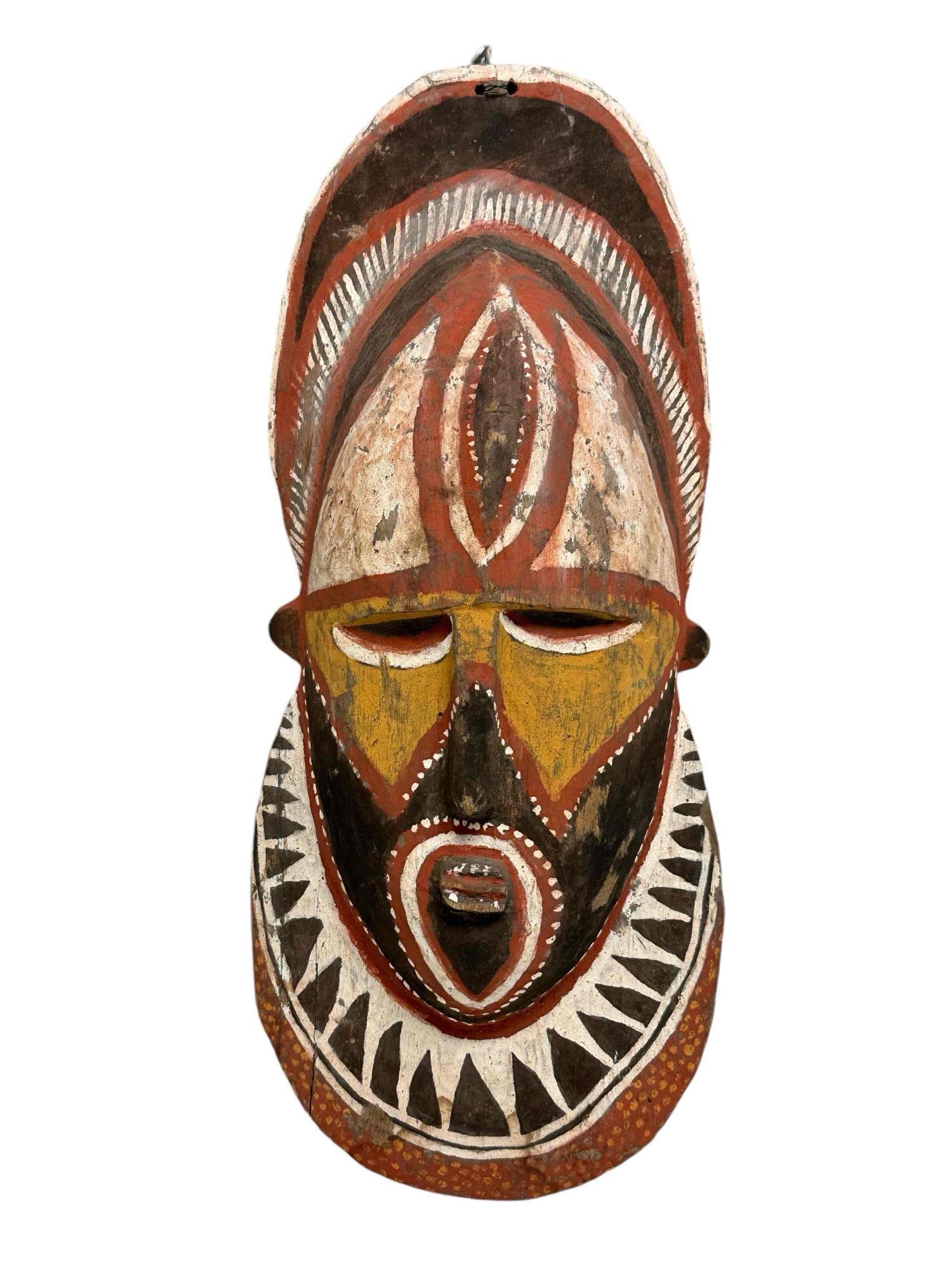 Papa New Guinea Tribal Carved Decorative Mask (1 of 11)