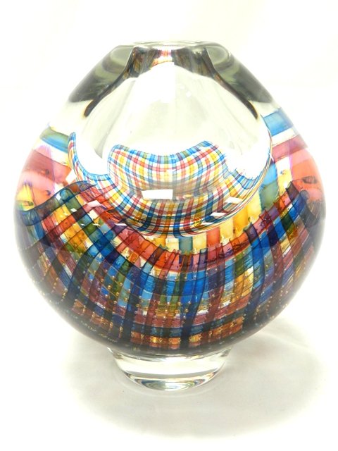 Gary Beecham Art Glass Vase: American Modernist glass artist with use various techniques is this cross hatch rainbow textile vessel. Approx 8" tall x 7" wide. Inscribed "Gary beecham 19880 Textile vessel" on lower base. Condition