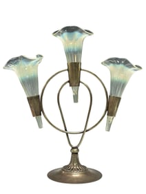 Green Opalescent 3 -Horn Victorian Art Glass Epergne