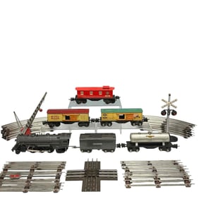 Prewar Lionel 1666E Engine Freight Train Set w Track