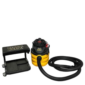 TORIN Black Jack Mobil Cart and 5.5 Gal SHOP VAC
