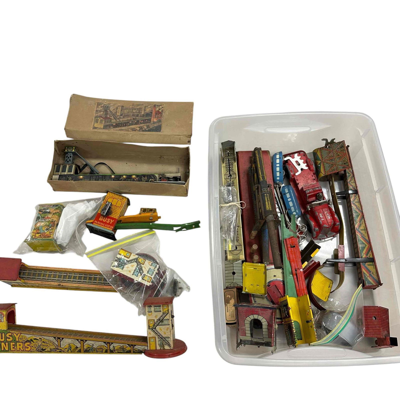 Tin Litho Toy Miscellaneous Toy Parts and Accessories Lot - AS-IS (1 of 12)