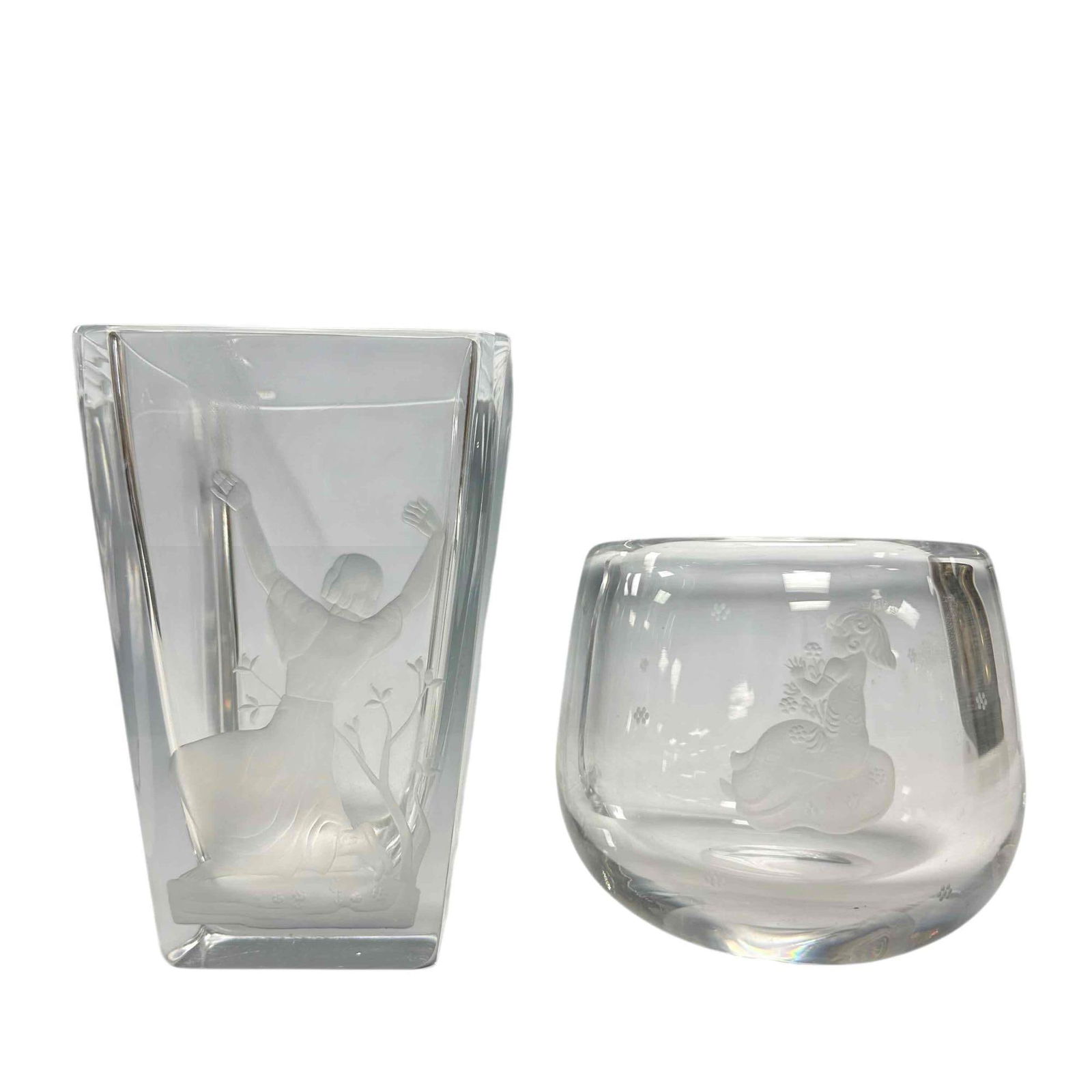 Two (2) Orefors Etched Crystal Vases (1 of 13)