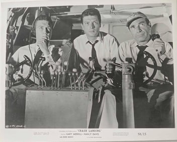 Crash Landing - Movie Stills
