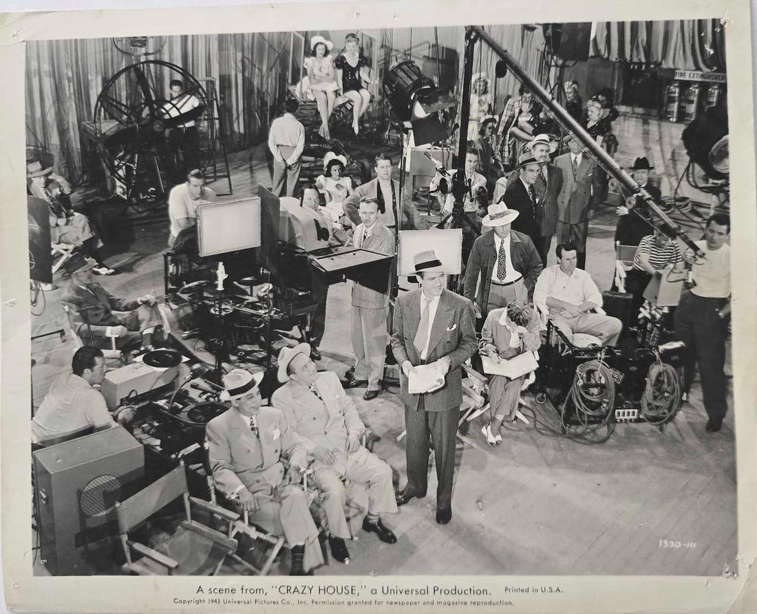 Crazy House - Candid Movie Stills: Quantity: 20 Year: 1943 Condition: B+ Country: U.S.A Studio: Universal Size: 8x10 Genre: Comedy Stars: Olsen and Johnson, Shemp Howard, Billy Gilbert, Patric Knowles, Martha O'Driscoll, Andy Devine, L