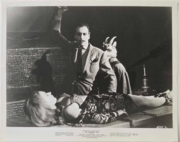 The Crimson Cult - Movie Stills