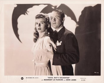 Devil Bat's Daughter - Stills