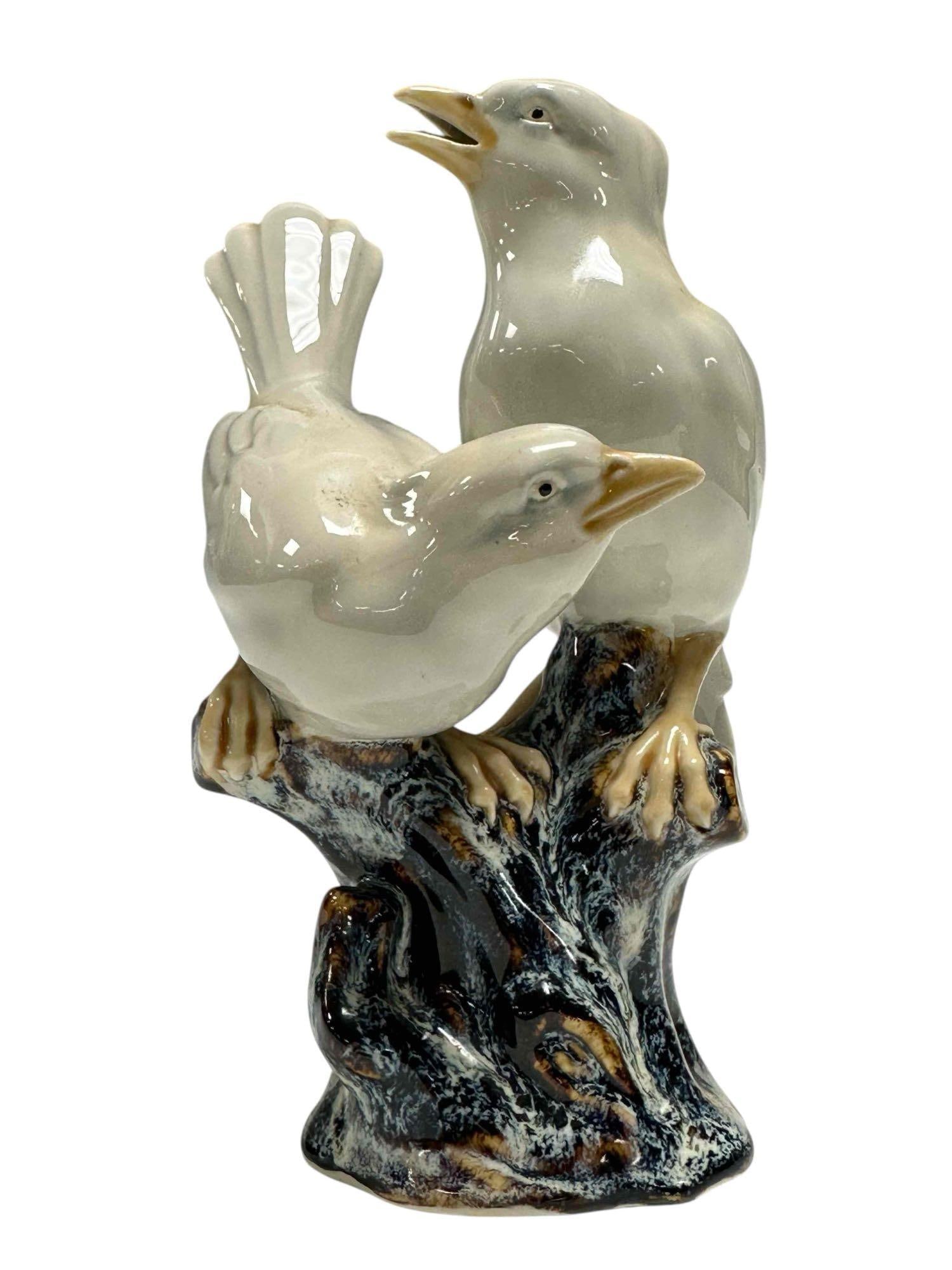 Mid Century Modern Double Bird Figurine: Pottery bird figurine. Mid 20th century. Measuring approx 7" h. Good condition and extremely detailed. See photos
