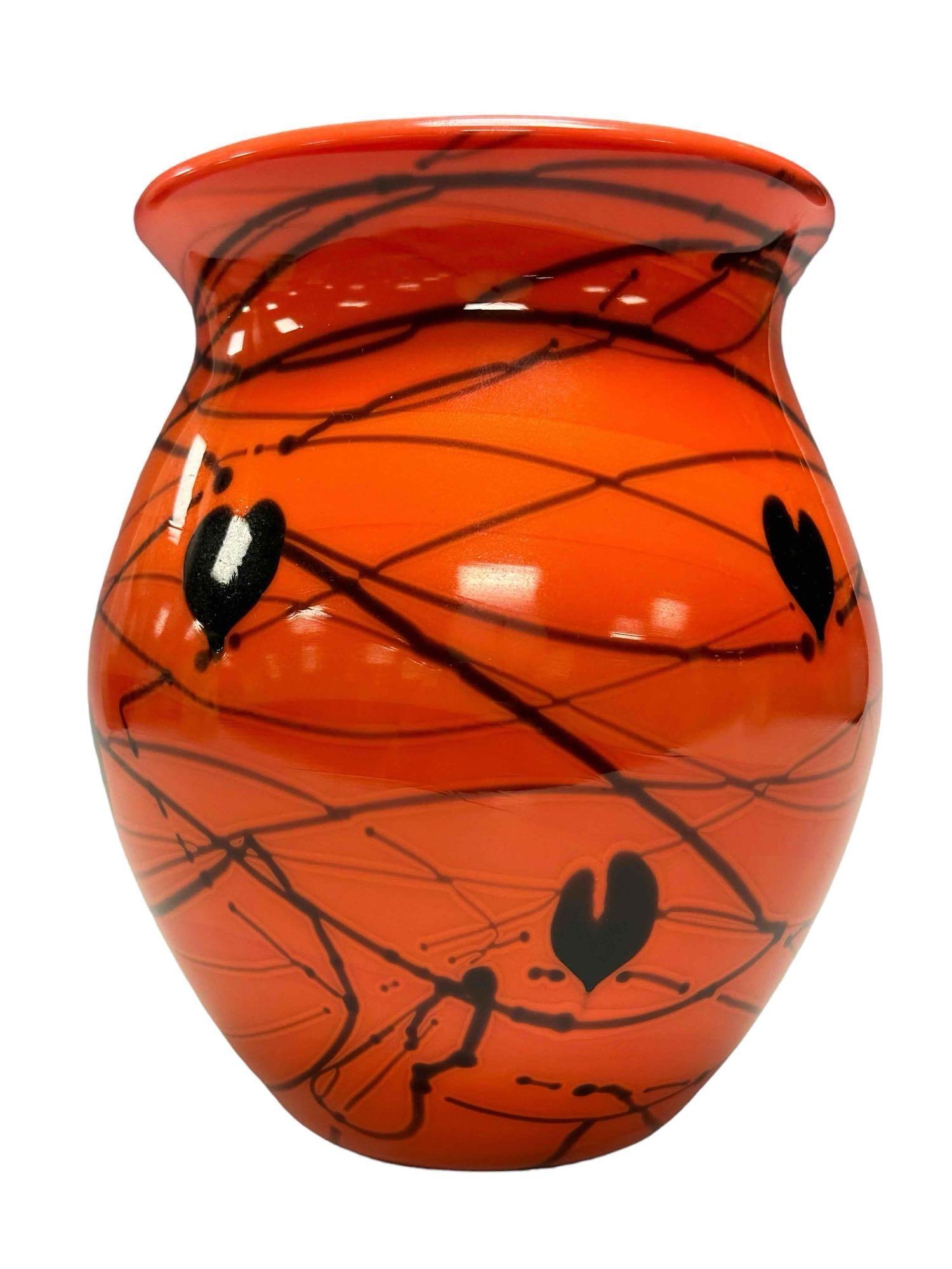 FENTON Bittersweet Hanging Heart Art Glass Vase (1 of 12)