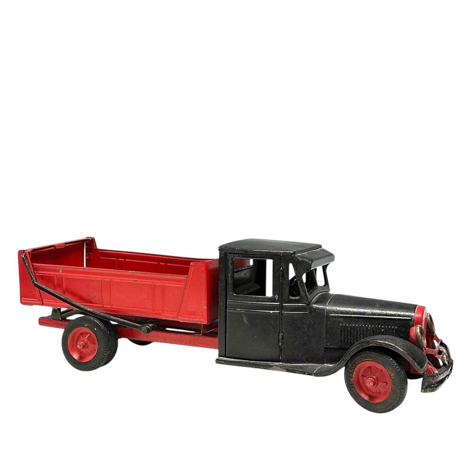 Buddy L Junior Line Dump Truck No. 2001 (1 of 19)