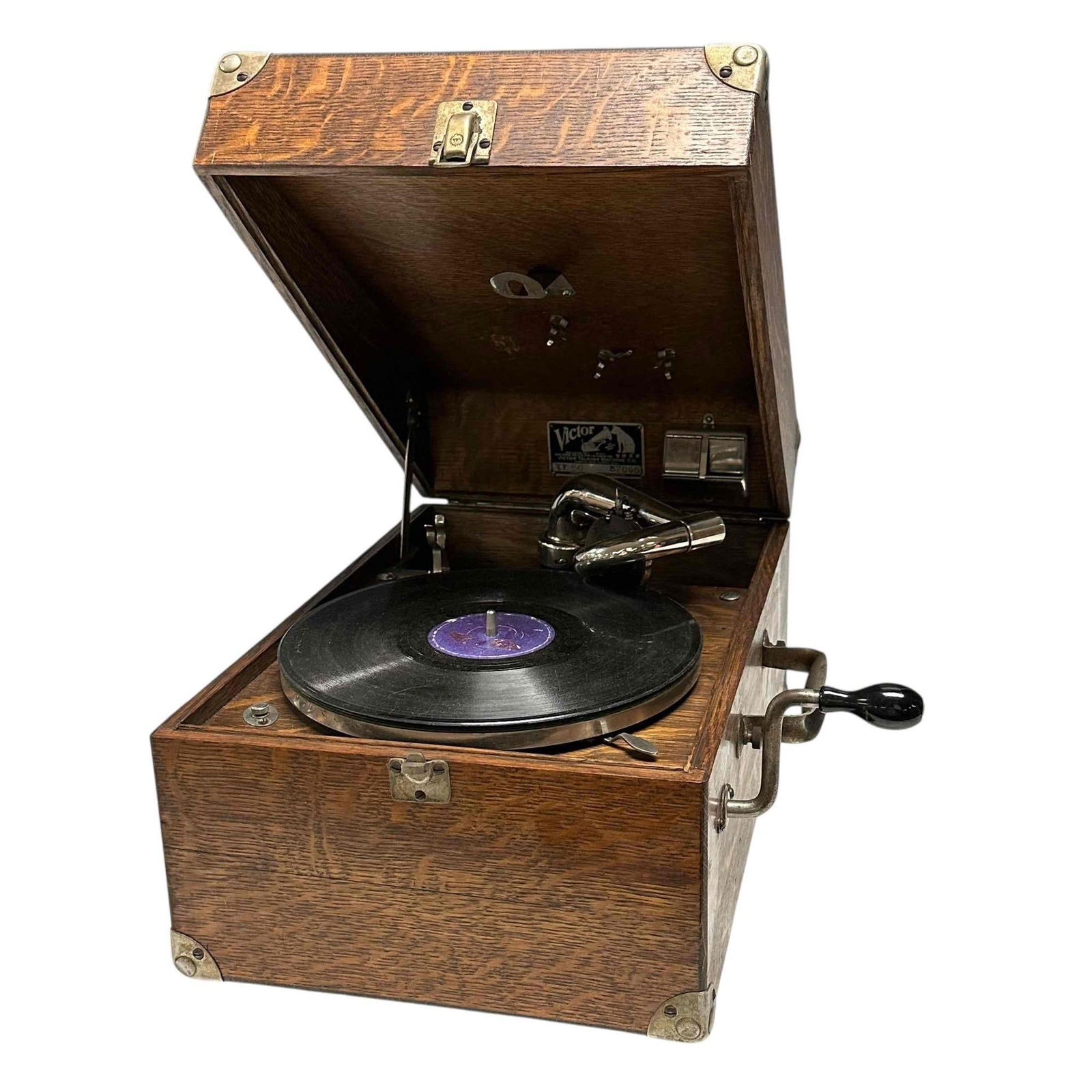 Victor VV-50 Suitcase Phonograph (1 of 17)