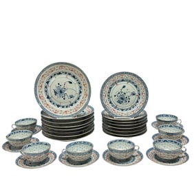 A Chinese Porcelain Rice Grain Pattern -Service for 8