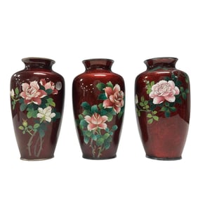 Japanese Akasuke Ginbari Pigeon Blood Cloisonne Vase Trio