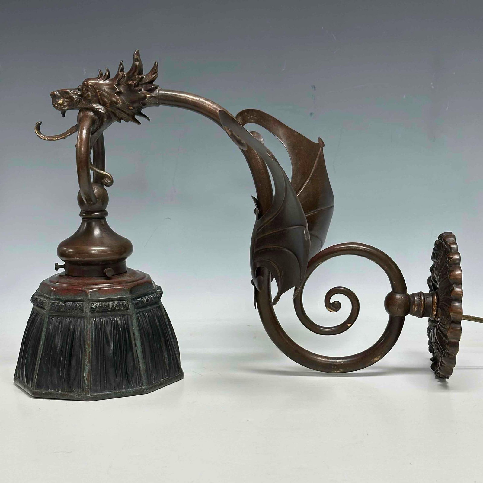 Tiffany Studios Linen Fold Shade on Griffin / Dragon Wall Sconce - 6