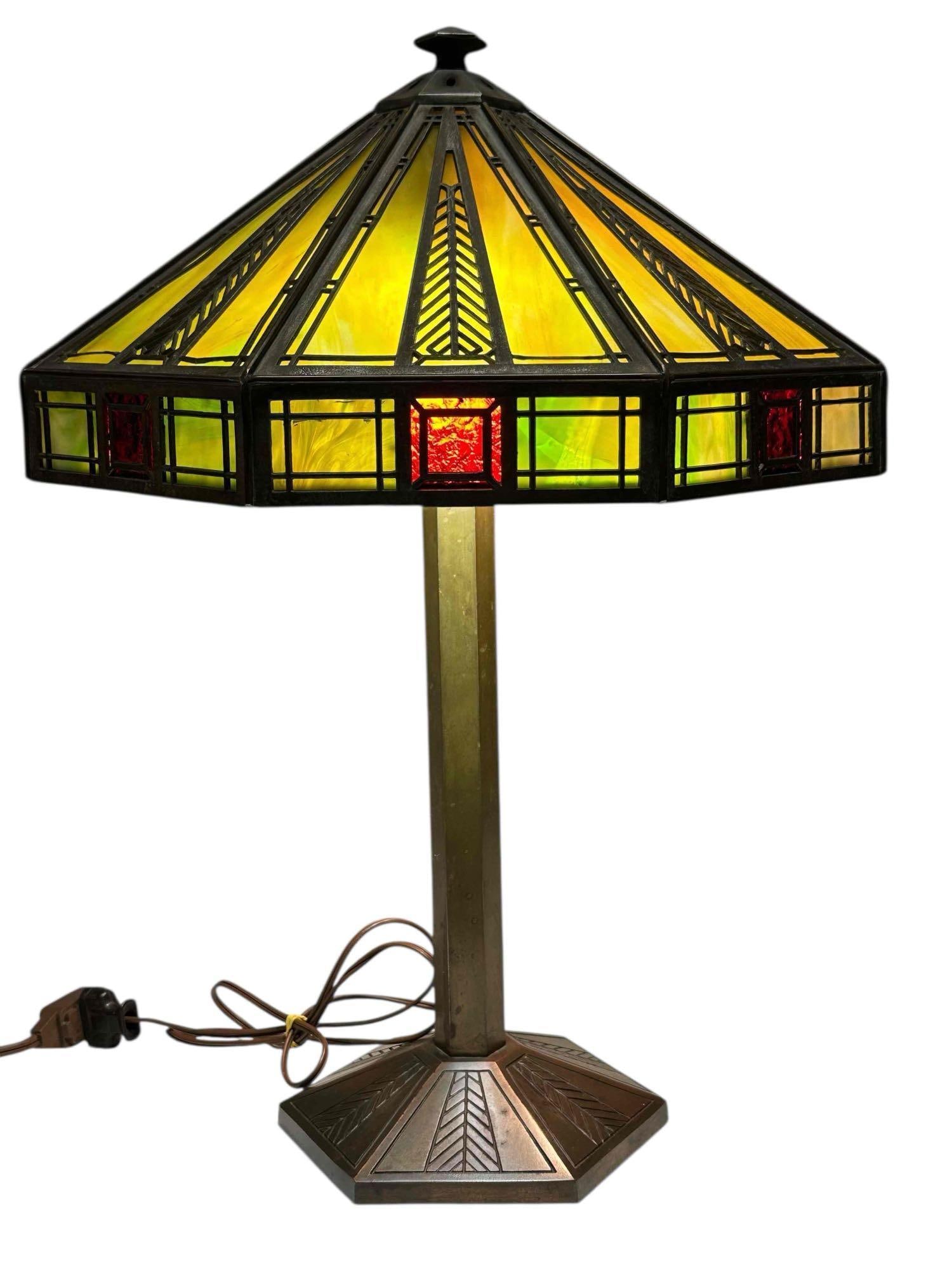 Bradley & Hubbard Prairie School Overlay Slag Glass Lamp (1 of 19)