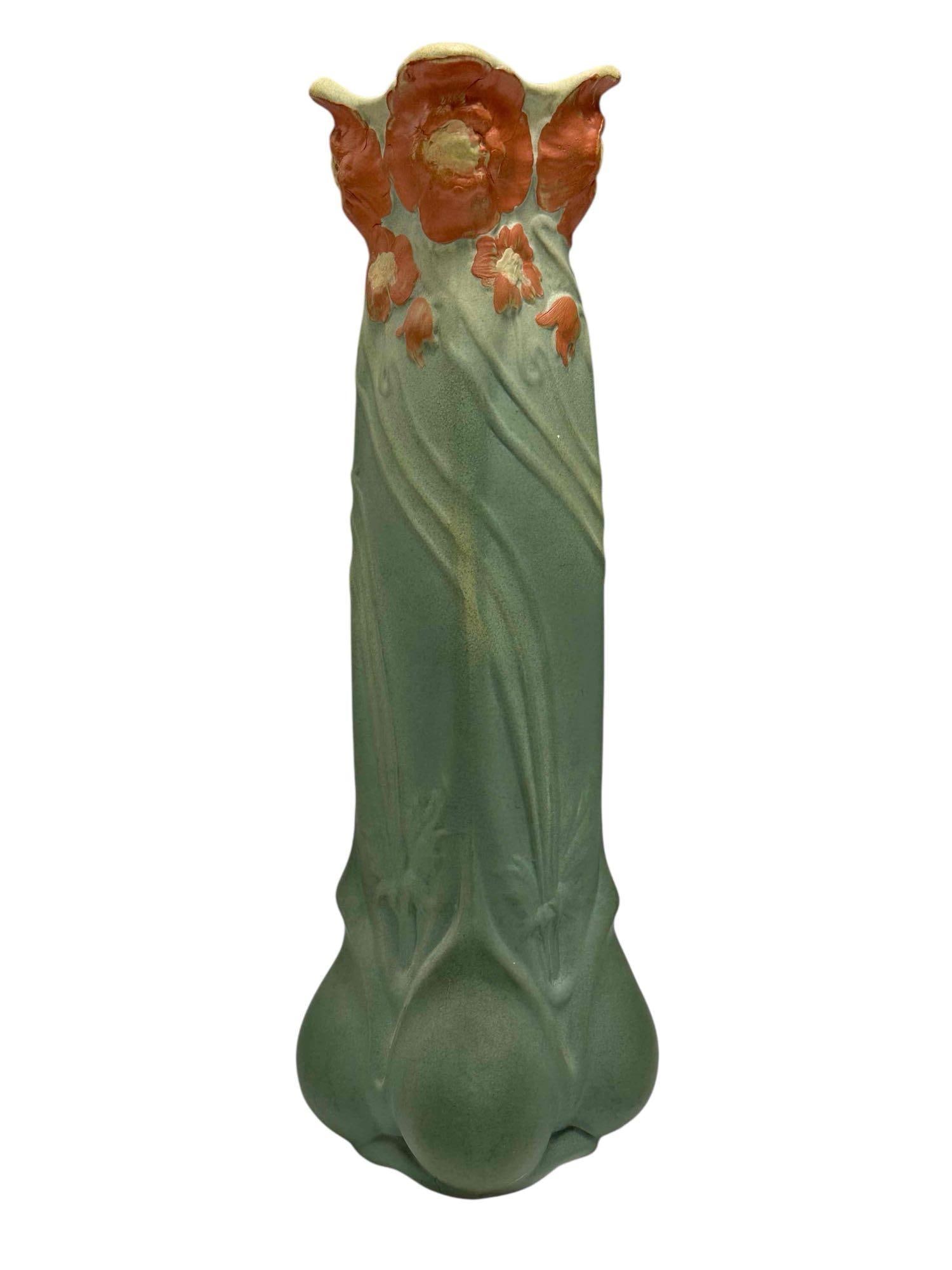 Weller Art Nouveau Matt Ware Tall Vase Poppies (1 of 19)
