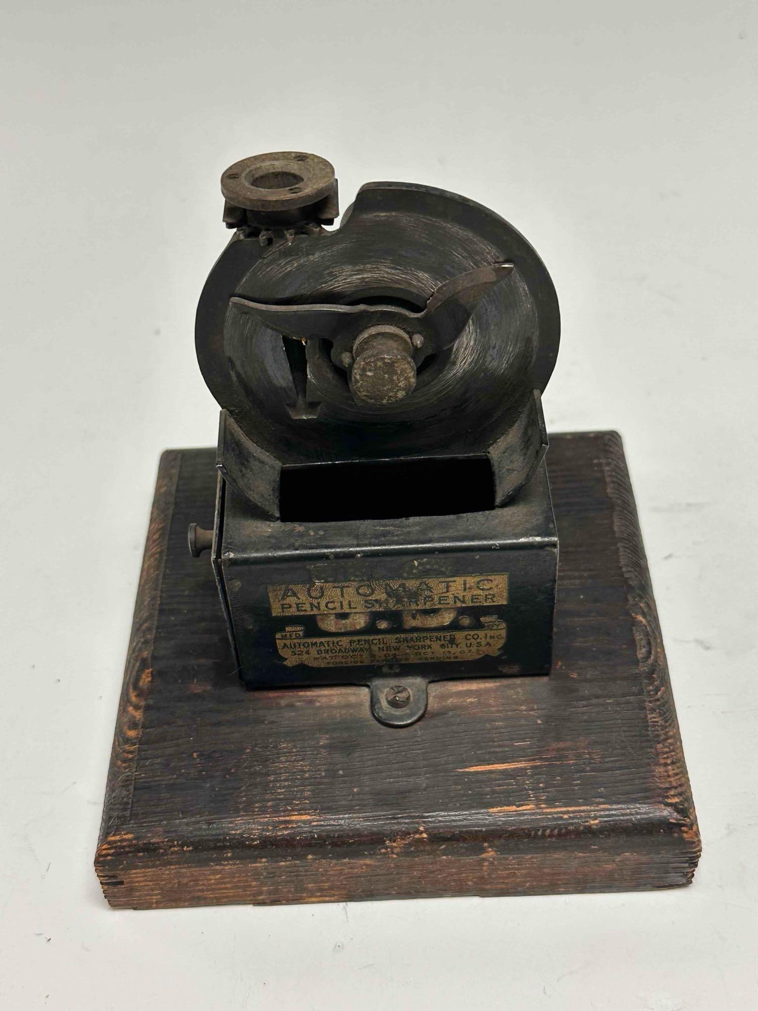 APSCO Automatic Pencil Sharpener Ca. 1911 - 10