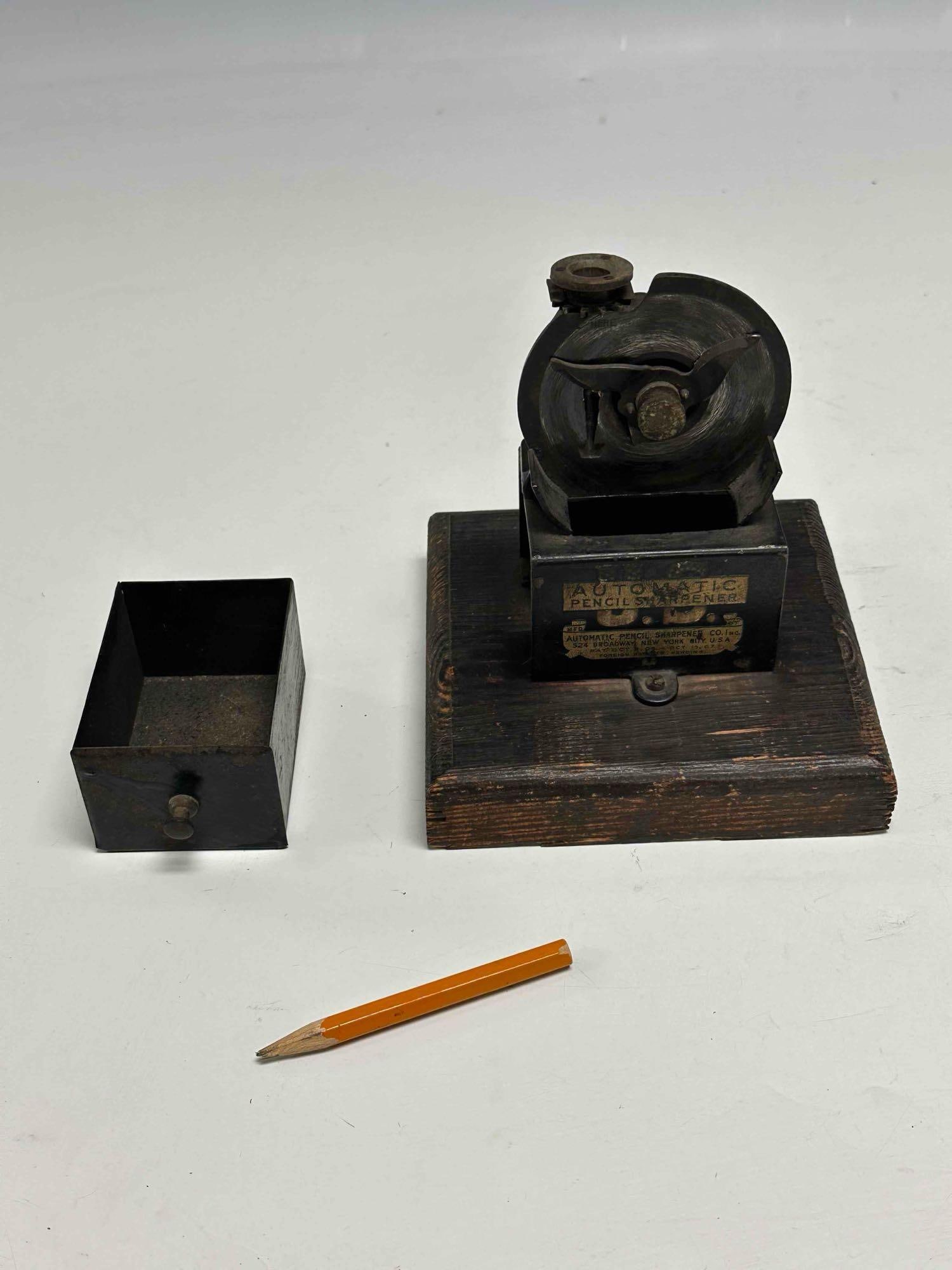 APSCO Automatic Pencil Sharpener Ca. 1911 - 11