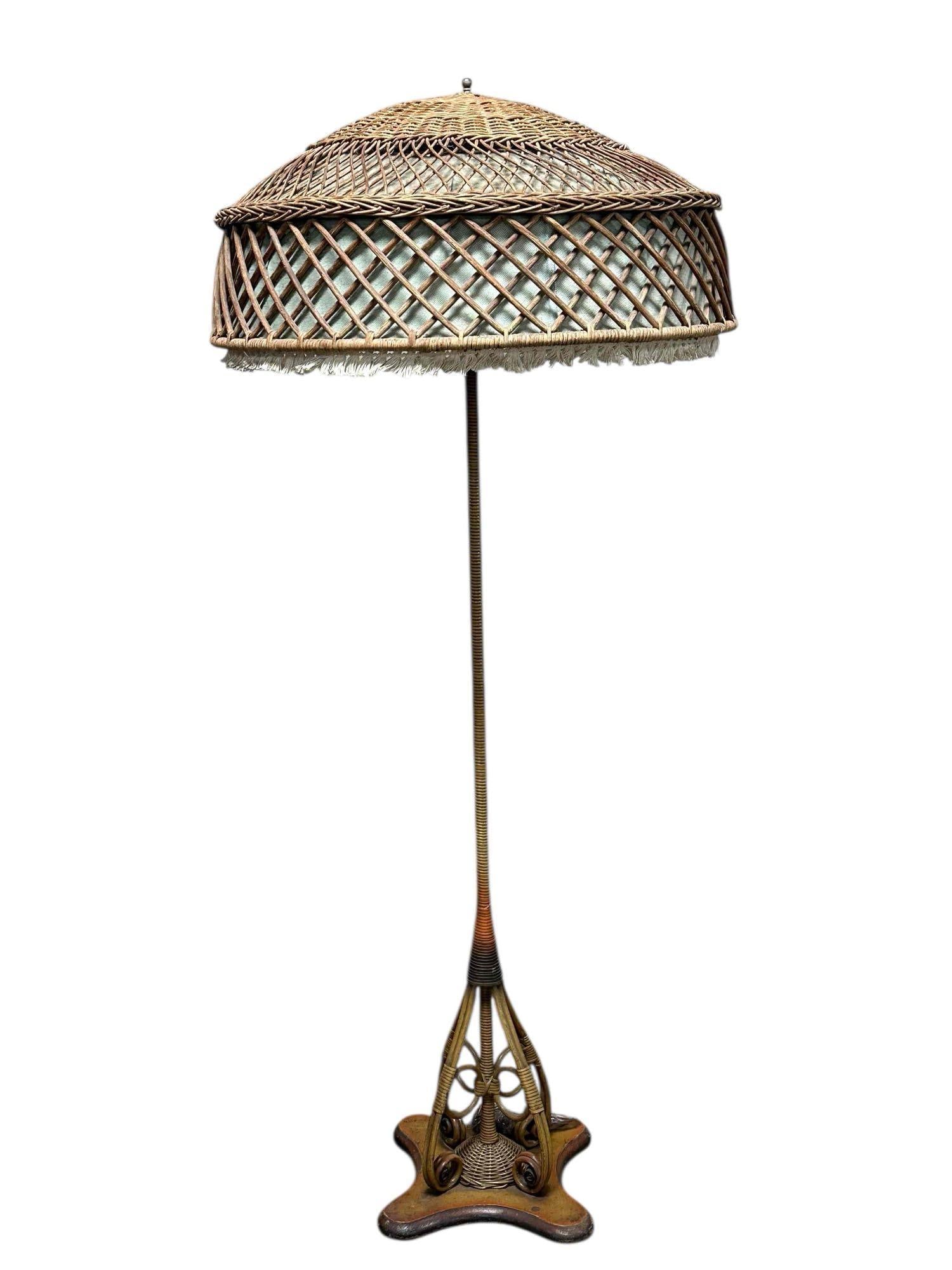 Heywood Wakefield Wicker Parlor Floor Lamp (1 of 18)