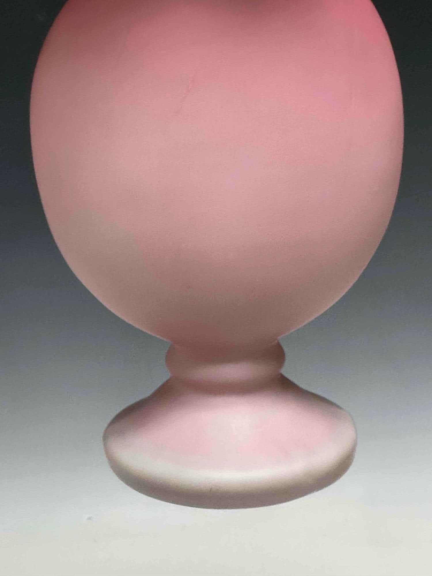 Victorian Pink Satin Ruffled Top Glass Vase - 9