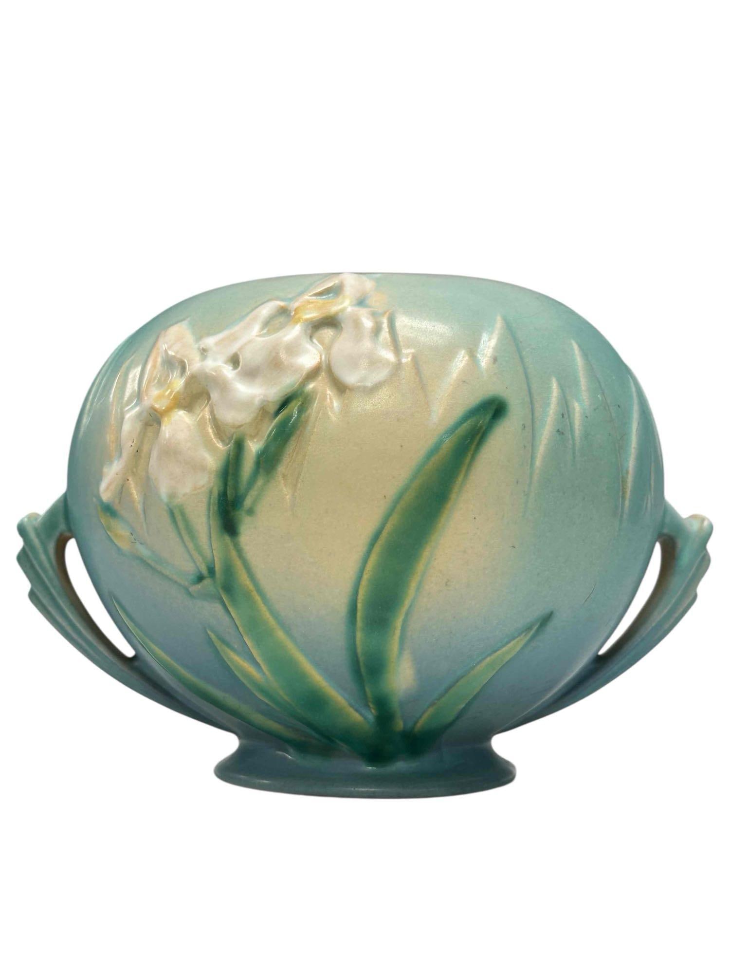 ROSEVILLE Pottery Iris Blue Jardiniere 358-6" (1 of 14)
