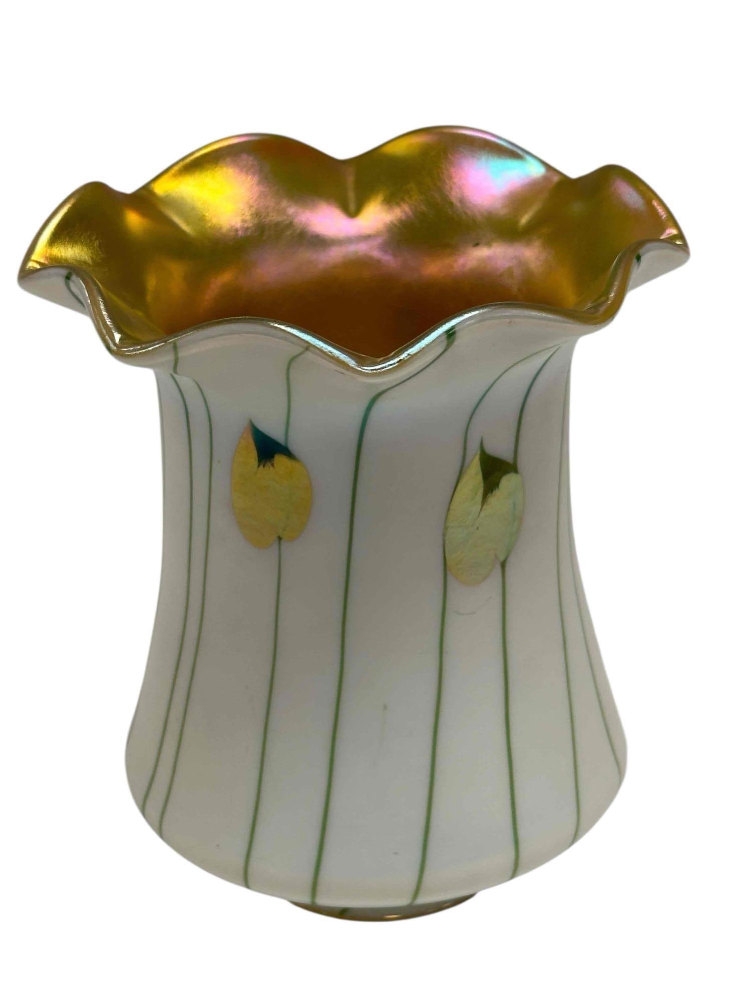 Fostoria / Stueben Gold Heart n Vine Art Glass Shade (1 of 18)