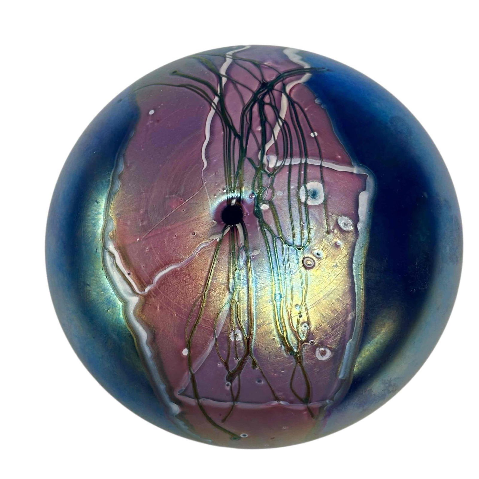 Glasshouse Studio Art Glass Iridescent Oil Lamp: Glasshouse 1987 studio art glass oil lamp. Depicts an iridescent bleeding flower pattern. Signed and numbered on bottom "Glasshouse 1987 FAD170541. Measuring approx. 6" diameter. In good condition wit