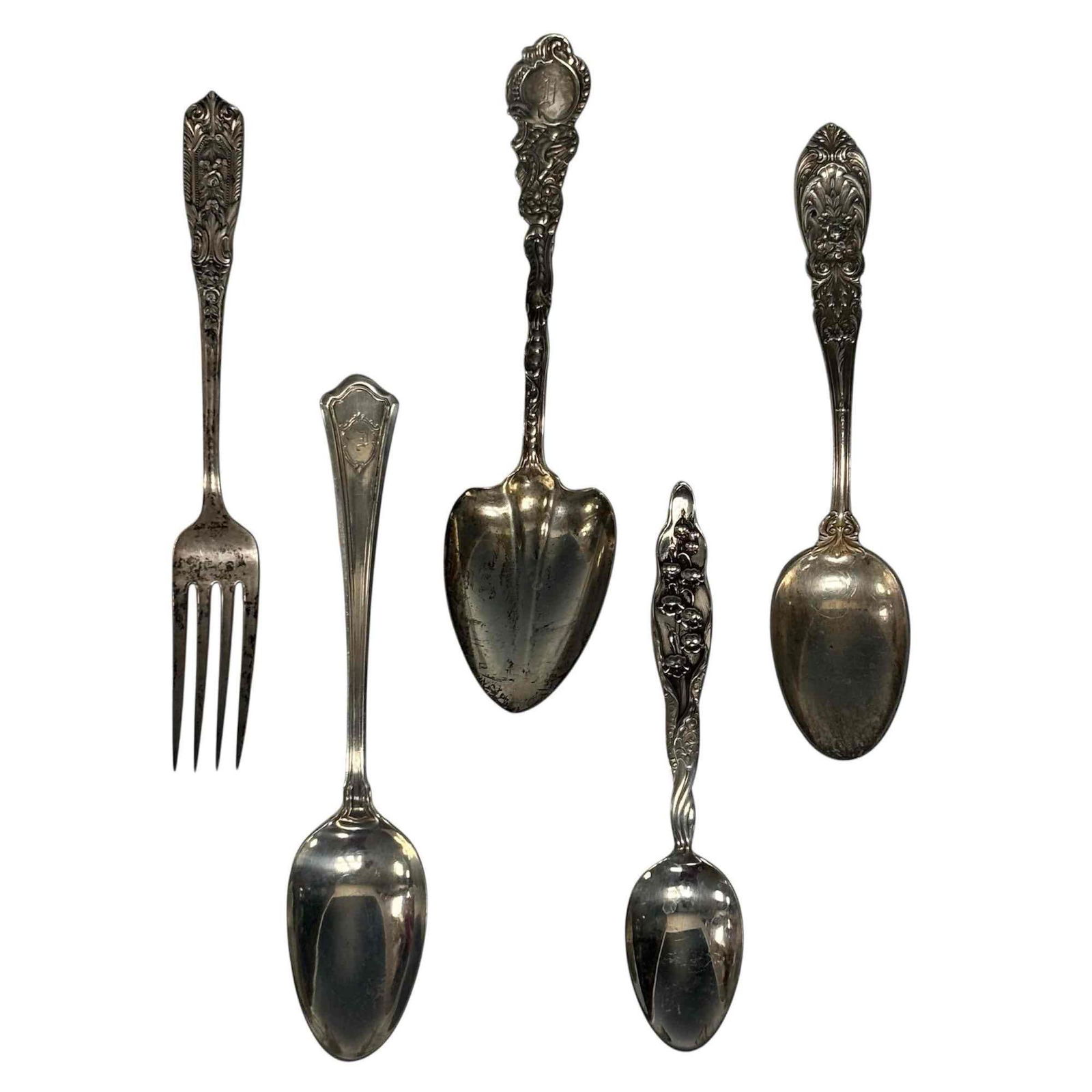 "Lily of the Valley" with Ornate Sterling Silver Flatware (5) 207 Grams (1 of 14)