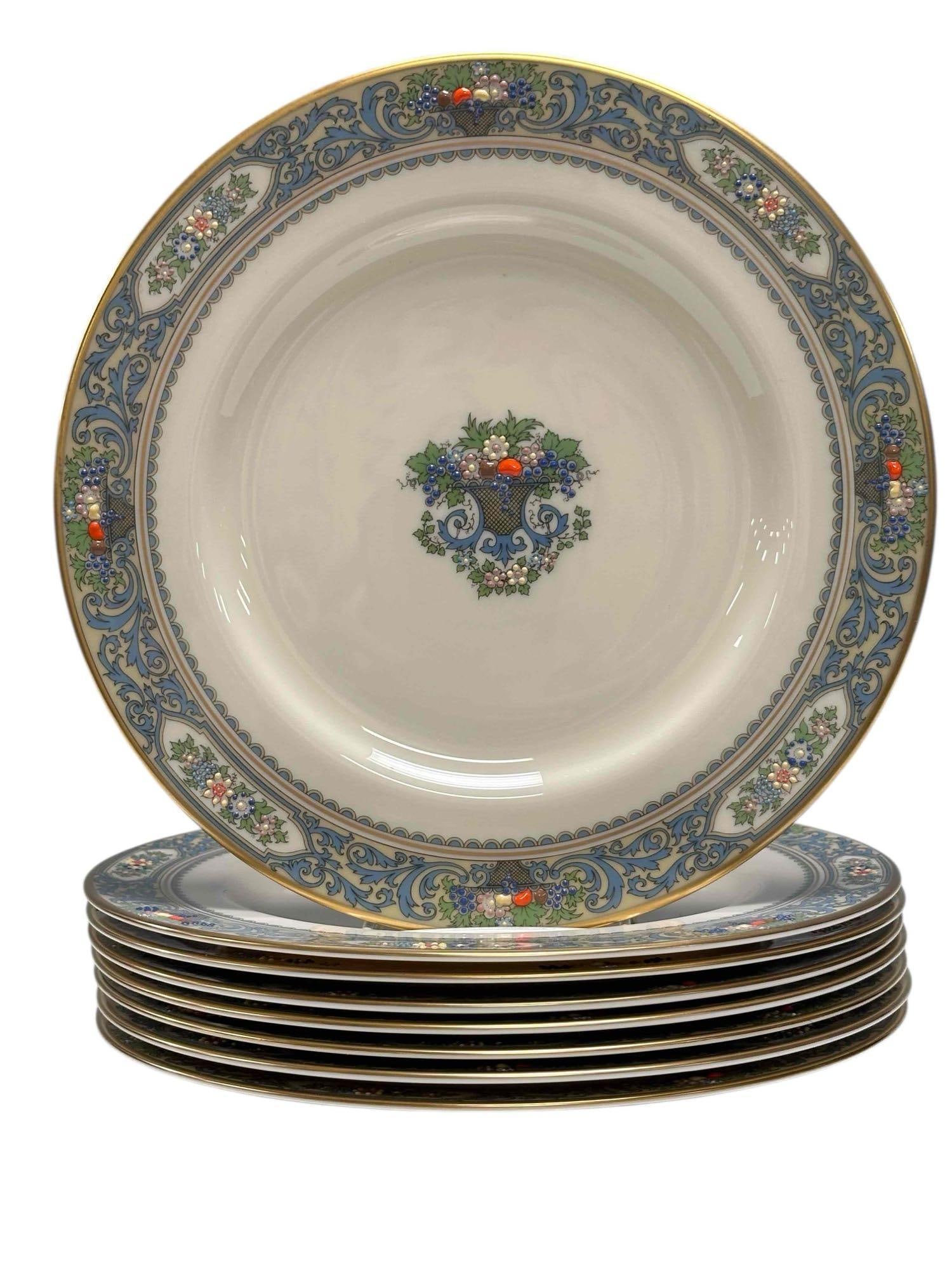 Lenox "Autumn" Dinner Plates (10): 1918 Lenox "Autumn" pattern, which features a cornucopia of fruit and flowers. Hand-painted on bone China, accented with enamel dots and 24k gold banding. Part of the Lenox Presidential collection. Pl