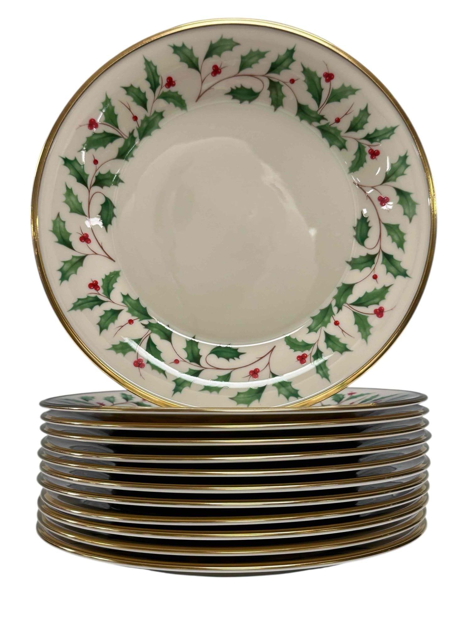 Lenox 24K gold Trimmed "Holiday" Dinner Plate Set: Perfect dinner plate for the holidays, by Lenox. The Holiday collection features a holly and berry motif on ivory bone China with a 24k gold trimmed border. Makes for a great set for holiday dinner pa