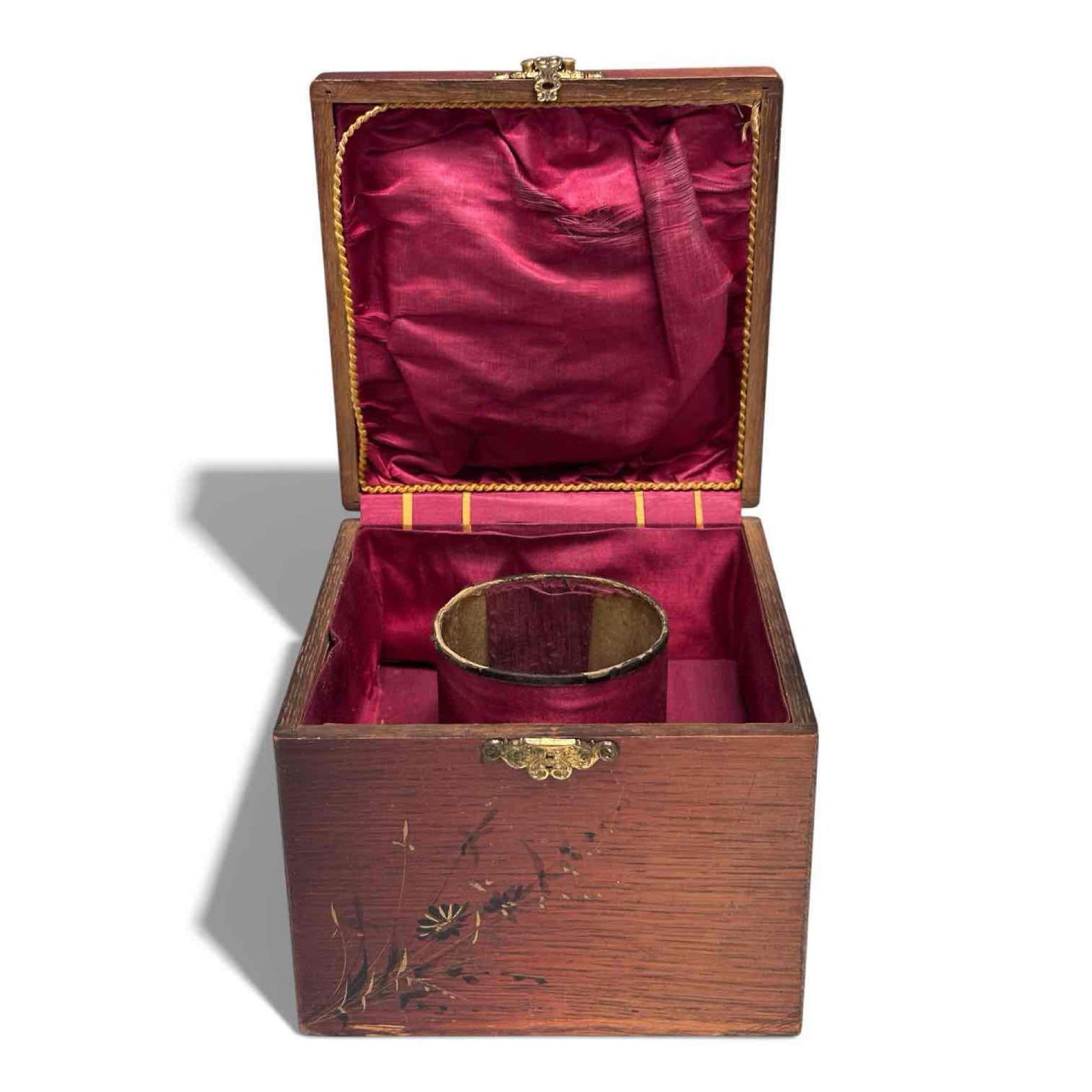 Victorian Tiger Oak Collars and Cuffs Box (1 of 14)