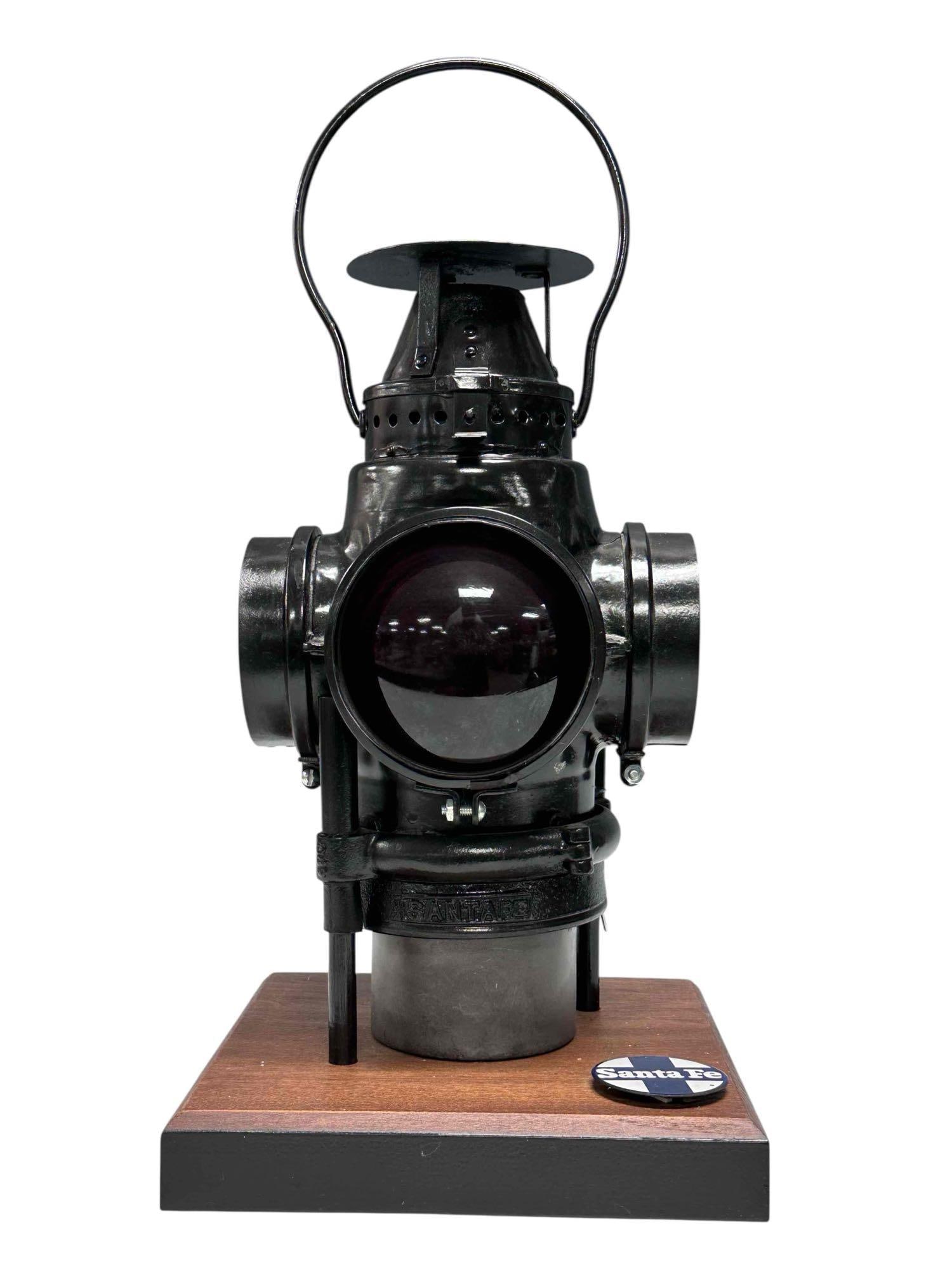 Adlake Santa Fe Railroad Switch Lamp (1 of 17)