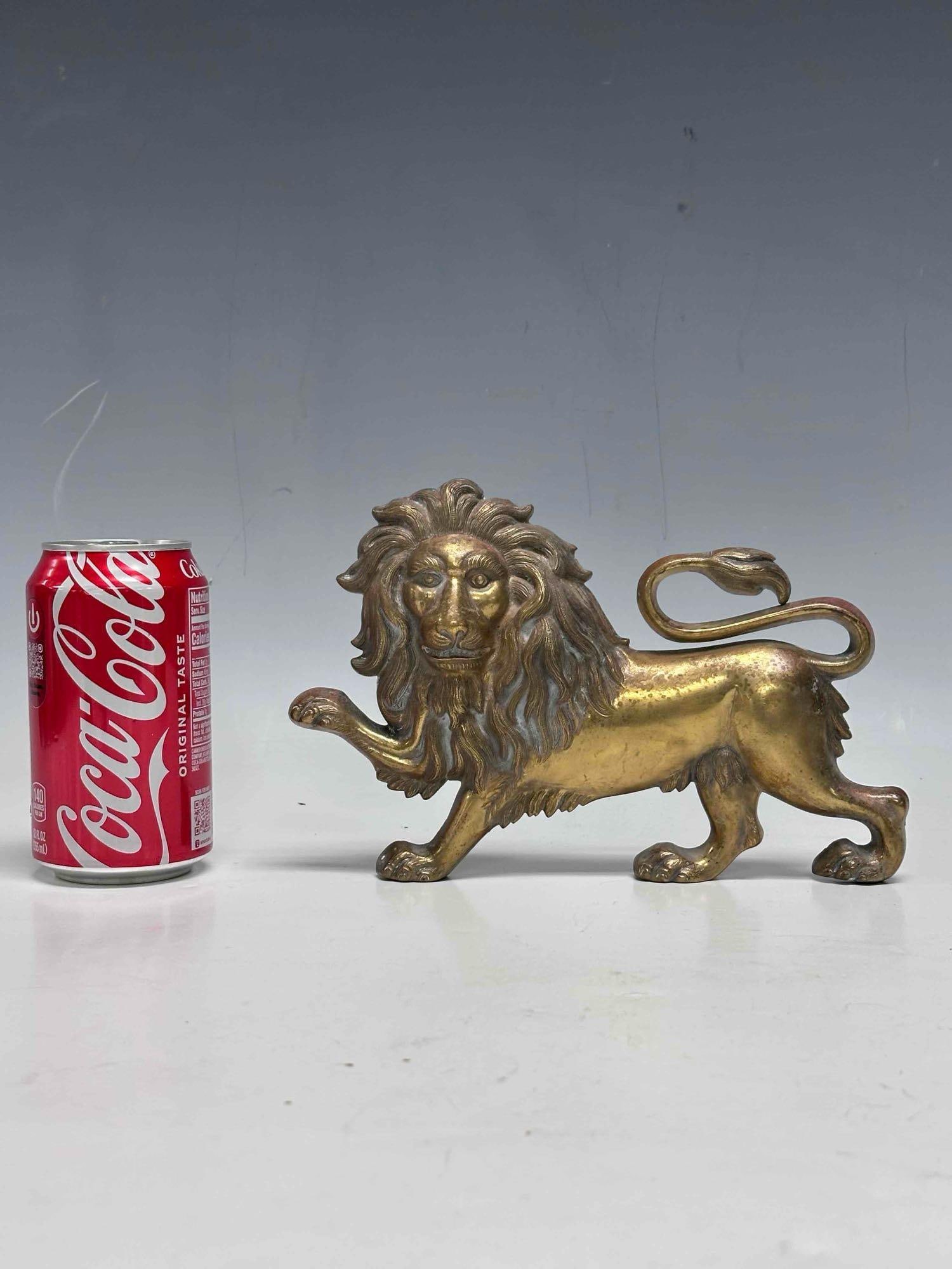 Brass Wall Mount Lion Figurine - 4