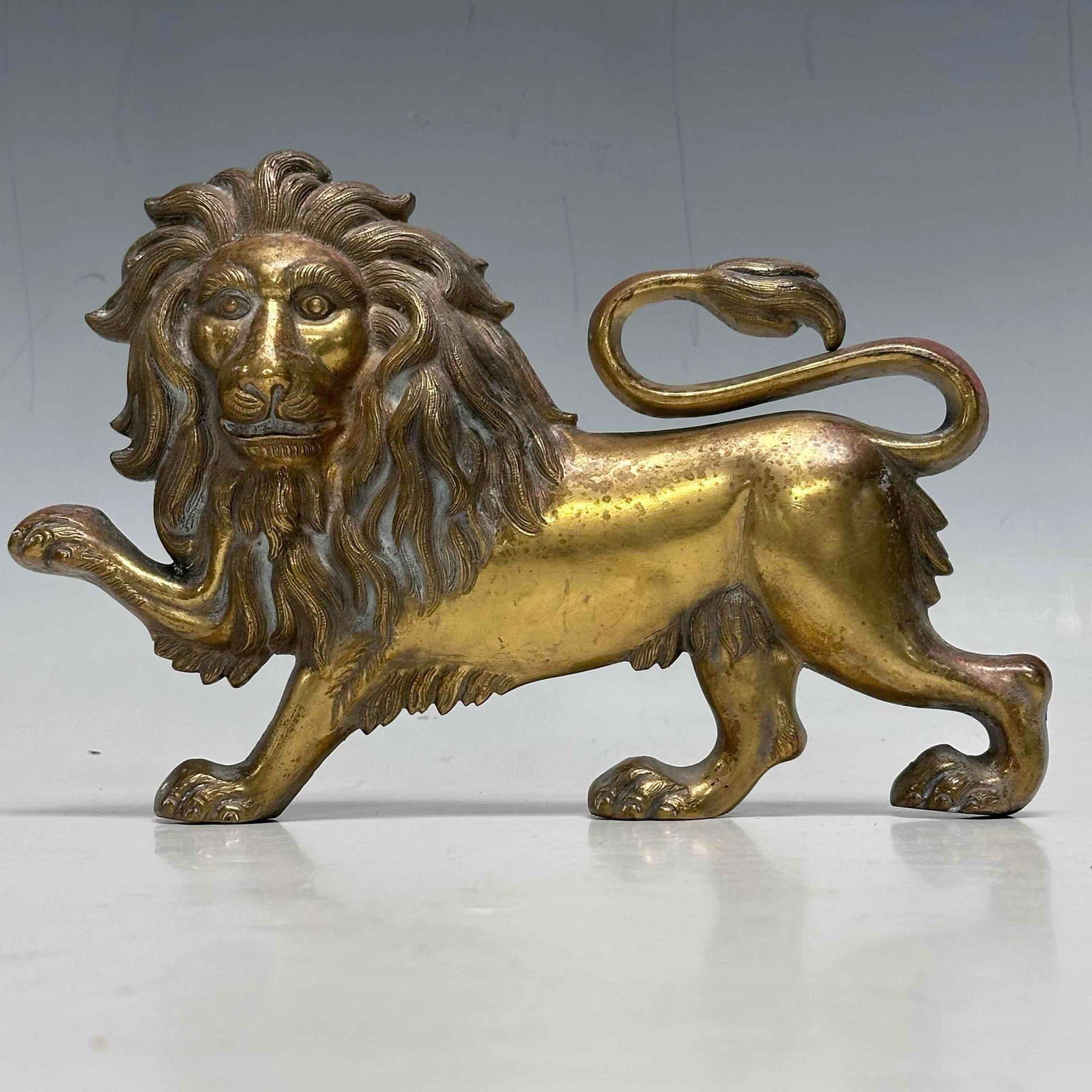 Brass Wall Mount Lion Figurine - 9
